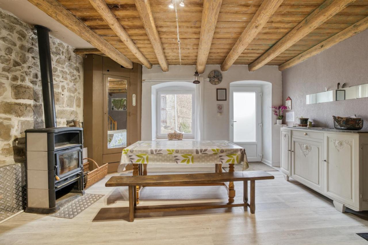 Maison Charmante A Valprivas Avec Jardin Prive. 外观 照片