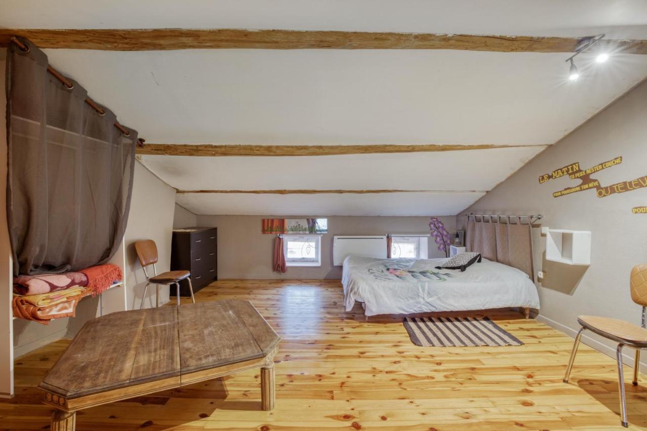 Maison Charmante A Valprivas Avec Jardin Prive. 外观 照片