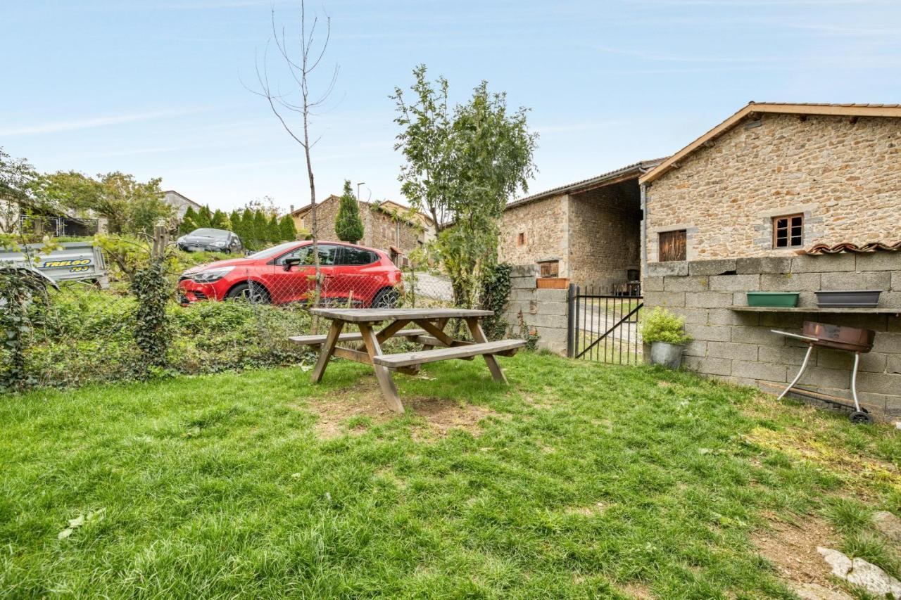 Maison Charmante A Valprivas Avec Jardin Prive. 外观 照片