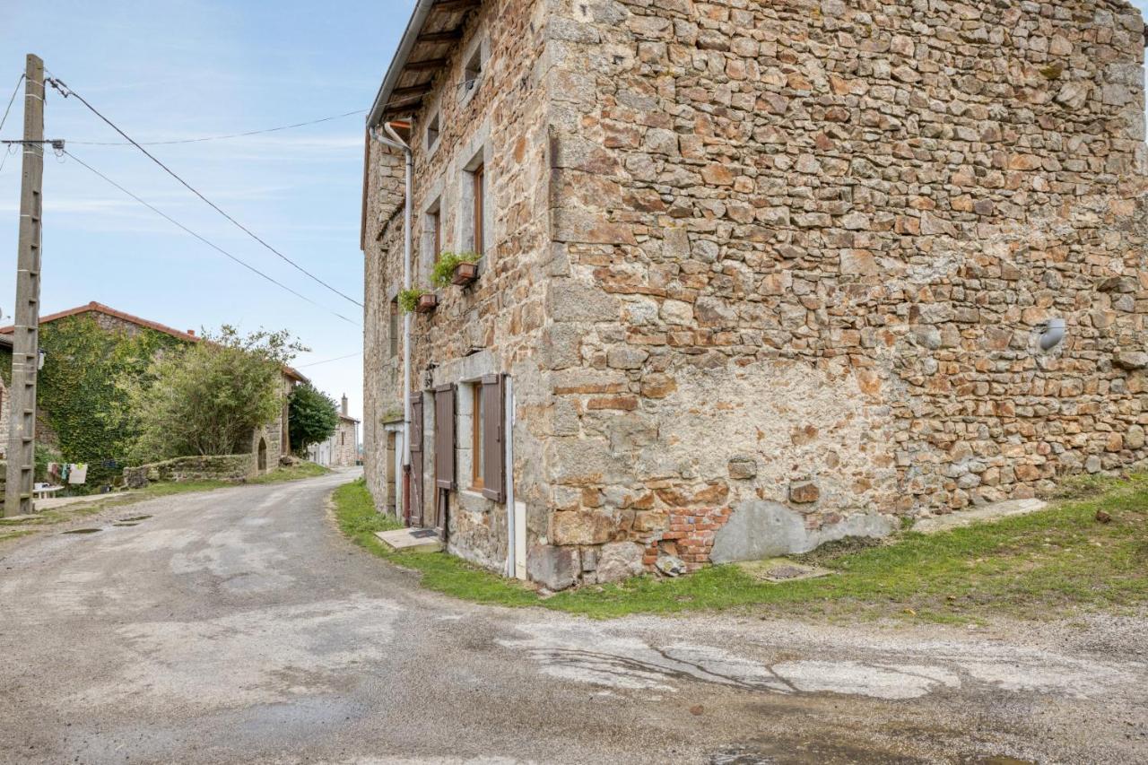 Maison Charmante A Valprivas Avec Jardin Prive. 外观 照片