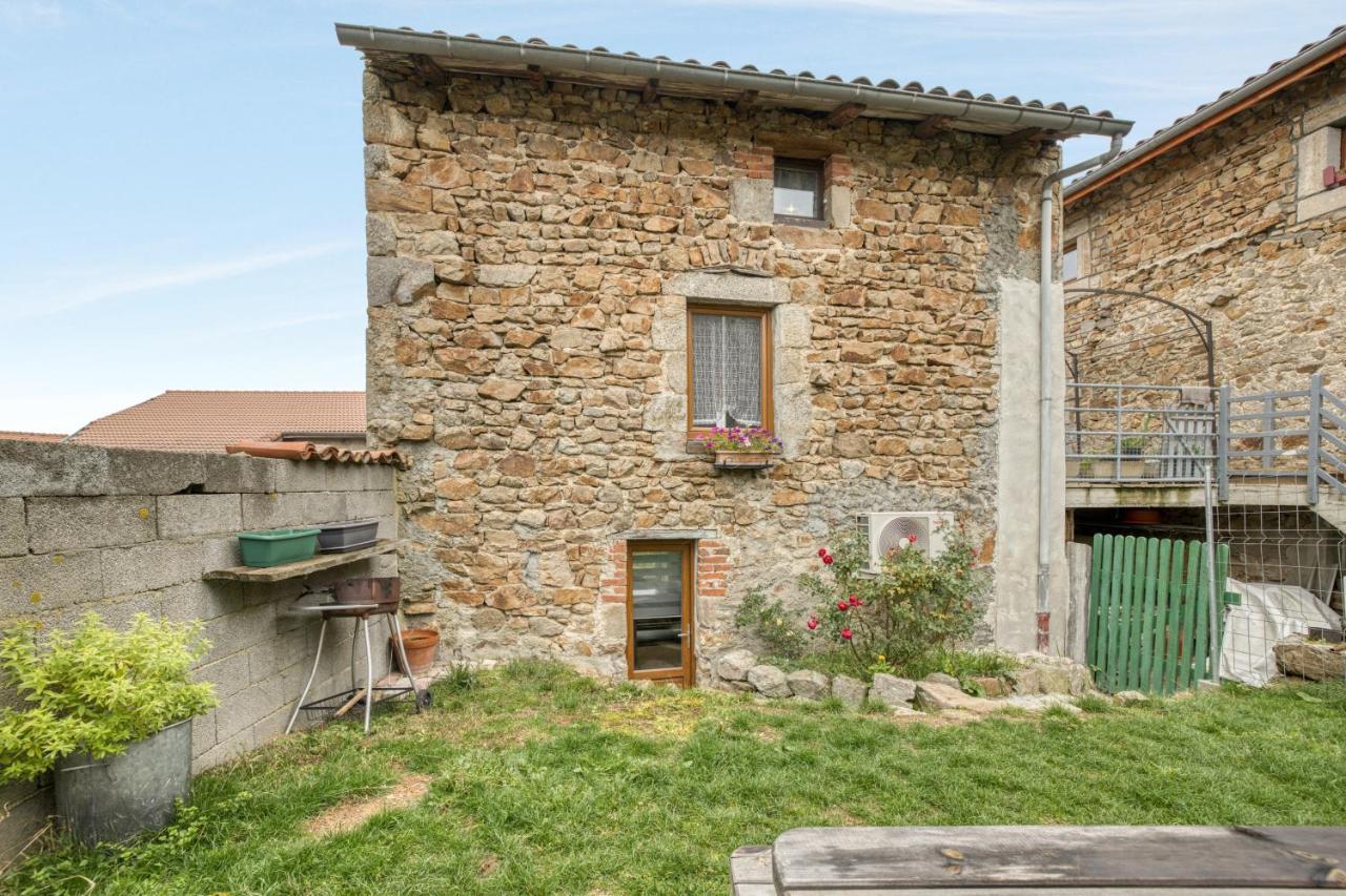 Maison Charmante A Valprivas Avec Jardin Prive. 外观 照片